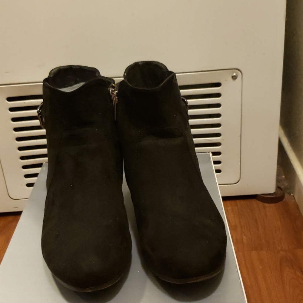 Cloud Walker ankle boots (black)